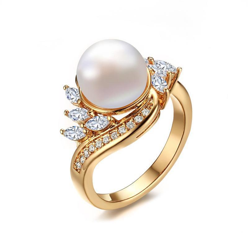 Creamy Pearl Gold Venus Ring - Zodeys